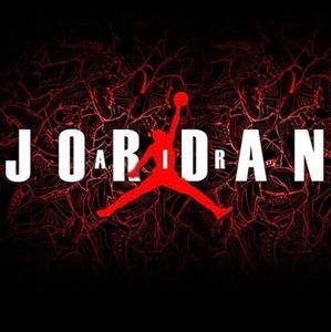 Meet your Posher, Cecelia